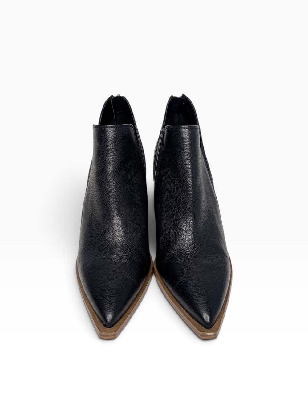 Vince Camuto Gradina Black Leather Pointed Toe Stacked Heel Ankle Booties Sz 8.5